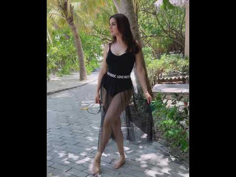 Goa Wale Beach Pe 😍 Shraddha Arya (Preeta) Latsest Instagram Reels 🔥