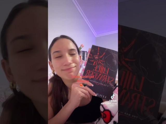 Vídeo relacionado con Little Girl Things: The Story of a Puppeteer (English Edition)