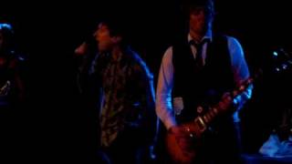 Plain White T&#39;s &quot;Friends Don&#39;t Let Friends Dial Drunk&quot;