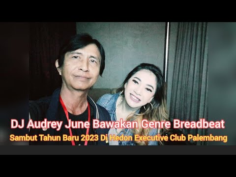 DJ Audrey June Bawakan Genre Breadbeat Sambut Tahun Baru 2023 Di Hedon Executive Club Palembang