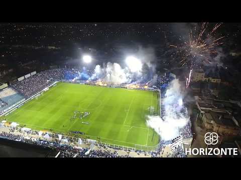 "Recibimiento Atletico Tucuman vs Oriente Petrolero - Copa Sudamericana" Barra: La Inimitable • Club: Atlético Tucumán