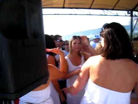 SKAI at "Pure Karma" Boatcruise with big Crowd Reaction