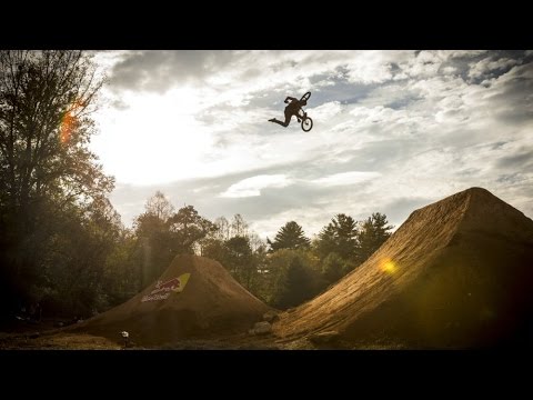 Huge BMX Dirt Jumping Contest - Red Bull Dreamline 2014
