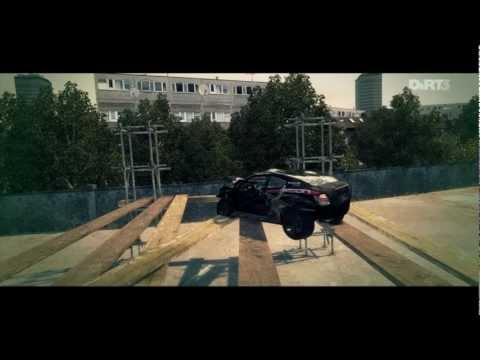 DiRT 3 - Parking Lot Glitch - How to jump on the Scaffolds Tutorial [Outbreak Secret Stunt]