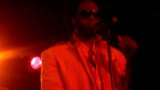 Dwele @ B.B.Kings 10/6/08 &quot;VAIN&quot;