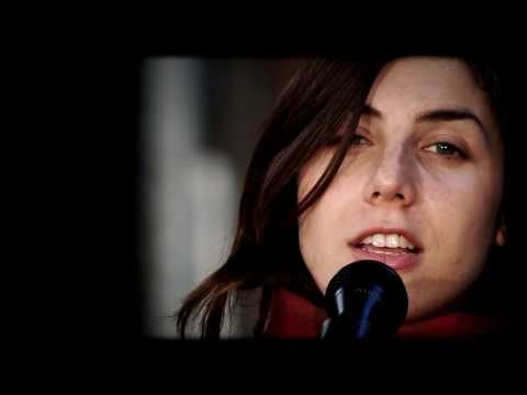 JULIA HOLTER - He's running through my eyes (a 'FD' acoustic session)