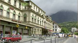 preview picture of video 'Swiss railways - Glacier Express Brig Bahnhof'
