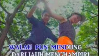 Download lagu SIJANTUNG HATI - BILL & BROD. mp3