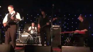 RAY BEADLE BAND WITH GUEST LACHLAN DOLEY @ BLUESFEST 2010: Bankman