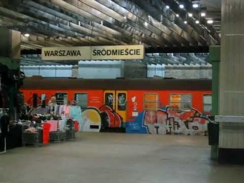 Poland: PKP class EN57 EMU departing from Warszawa Srodmiescie on an eastbound local train