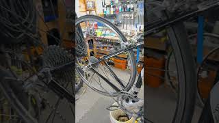 🎰 Trek’s Forgotten Masterpiece: The 2007 LeMond Zurich 🏁 #ride #bike #shorts