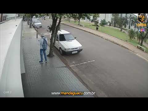 HOMEM SE PASSA POR AGENTE DE SAÚDE PÚBLICA E CAUSA MEDO NA POPULAÇÃO