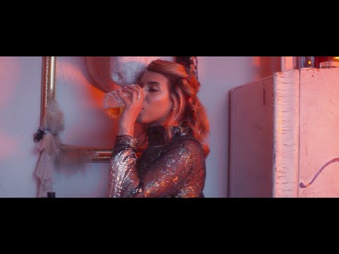 Kelli-Leigh - Whiskey Midnight [Official Video]