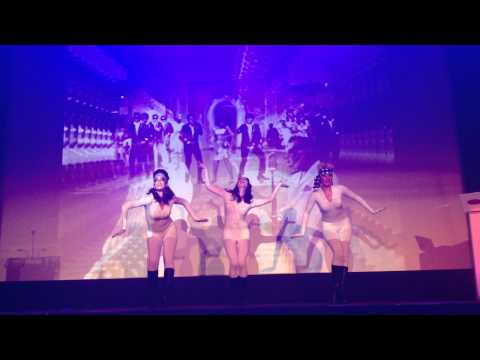 Hot Pants at the Vogue!