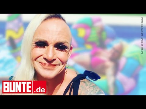 "Goodbye Deutschland"-Star Caro Robens – So sommerlich! Im pinken Bikini feiert sie ihre "ENTENtime"