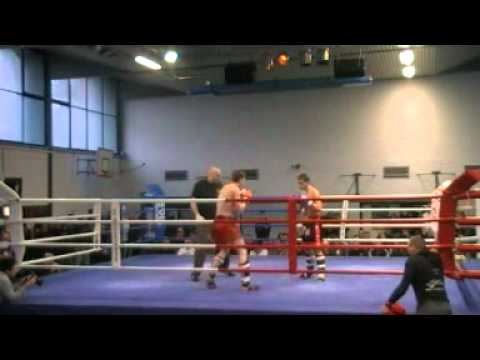 Blaue Ecke M.Garuli Fight House vs J.Braasch Thaiholics Sieg Braasch