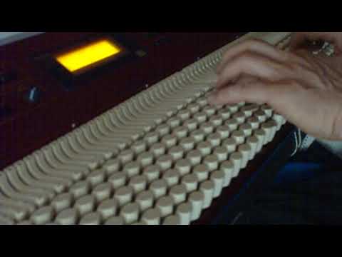 chromatone Bach little prelude in C in transposed with differnt organ sound