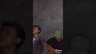 Download lagu TikTok Rafa Aldiansyah nyanyi Pergi Hilang dan kembali mp3