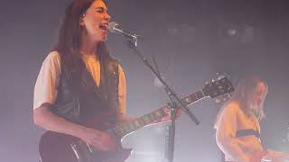 HAIM - The Wire - LIVE - Days Are Gone 10 Years Anniversary - 31/08/2023 - London UK - 4K