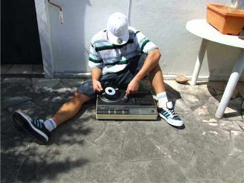 Arlekin Ulmikundura - Atlas