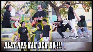 Download lagu 🔴THE RISK OF Taunting TIKTOK KIDS DATING! (WHY ARE THEY DATING UNDER A TREE HAHA) | PRANK INDONESIA mp3 Download lagu 🔴THE RISK OF Taunting TIKTOK KIDS DATING! (WHY ARE THEY DATING UNDER A TREE HAHA) | PRANK INDONESIA mp3
