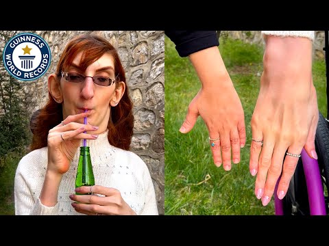 The Tallest Woman in the World | 15 Minute Fun