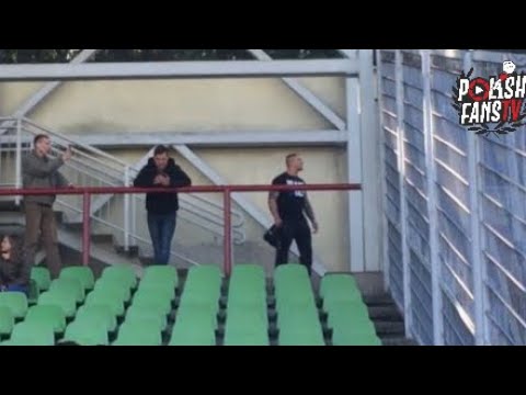 Wymiana „zdań” przy sektorze gości w Rybniku (30.09.2018 r.)