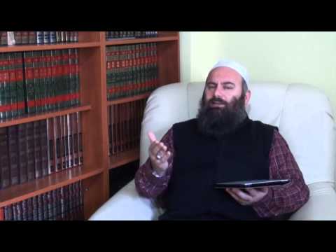 Duke u falur në rekatin e dytë më shkoj mendja se kam haru me mar mes'h mbi çorape   Hoxhë Bekir Hal