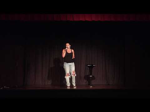 Cláudia Rosa  - Gala do Curso de Stand up Comedy -- Bang Produções