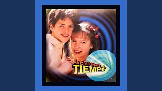 Kadr z teledysku De niña a mujer tekst piosenki Belinda