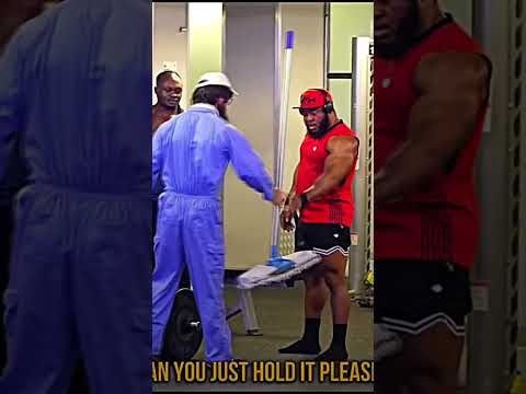 Anatoly Prank on Bodybuilders💪😂 #bodybuilding #anatoly #gymprank #anatolyprank