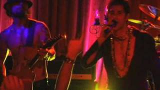 Jane's Addiction 03 Pro Shot 2009 - Had A Dad