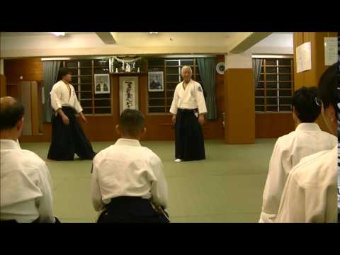 石垣師範の今月の技(2017年2月）：片手取り呼吸投げ持ち替え技