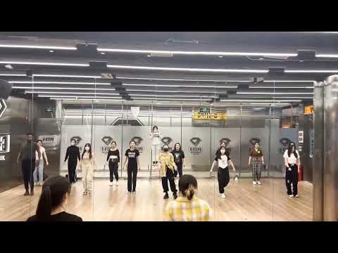 12. Mr. Chu x Apink | Beginner Dance Class | Jazz Funk Choreography