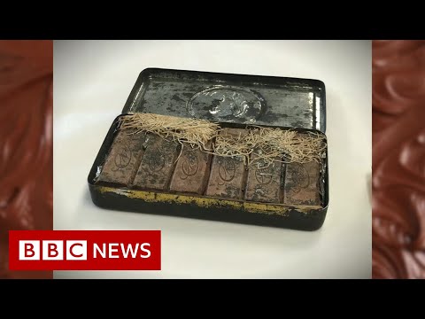 バンジョー・パターソン：オーストラリアの詩人の持ち物から120年前のチョコレートが発見される - BBC ニュース (Banjo Paterson: 120-year-old chocolate found in Australian poet's belongings - BBC News)