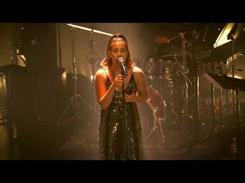 Ella Monnery - POWERHOUSE (Live Performance)