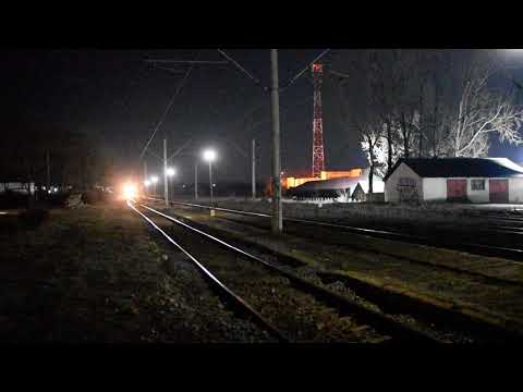 Tren IR1654 Vatra Dornei Bai - Bucuresti Nord trece prin Suceava Vest cu 40-0174-5 - 22.03.2021