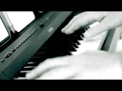 Nostalgie PUR - BRANDNEU - Kurzweilige zwei Stunden mit Gesang und Klavier