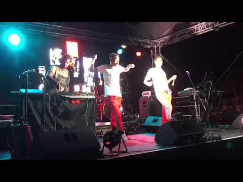 Dj Bello no Gallo on stage - Imbumba Fiesta