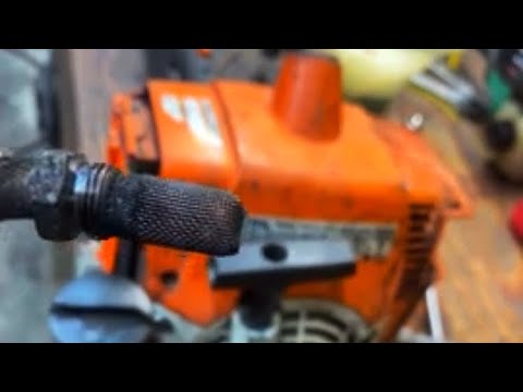 Spark arrestor cleaning on Stihl-Ht 250 pole saw and all variants.
