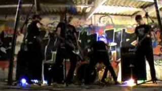 Time Bomb : &quot;Resistance&quot;