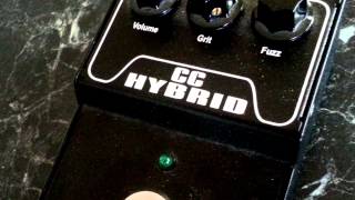 Video thumbnail for FOXROX CC HYBRID FUZZ PEDAL DEMO by weavzy