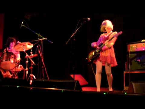 The Lovely Eggs - People Are Twats/I Like Birds (live at Now We Are - 8th April 12)