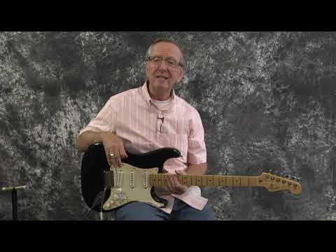 Used Guitar Sale 2006 Fender USA Strat VG Roland Sound System