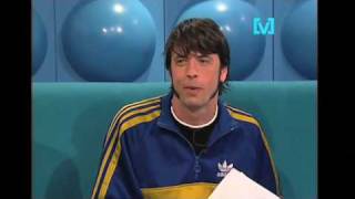 Dave Grohl from the Foo Fighters loves the Big Day Out [2000]