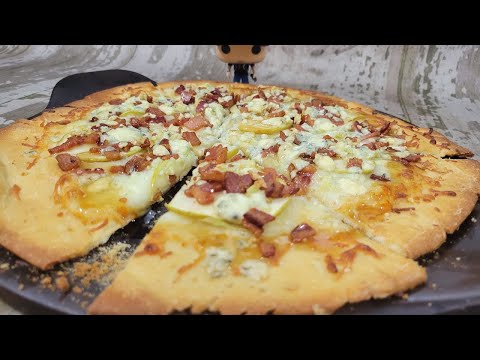 How to Make Maple Apple Pizza