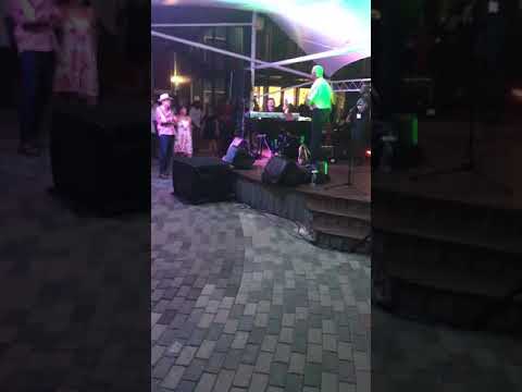 Rene Bishop (The voice Senior) Unchained melody Curacao