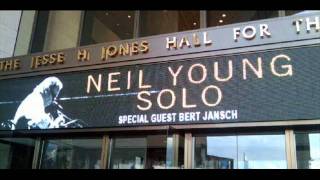 Neil Young Live Houston, TX 06-04-10 Peaceful Valley 05