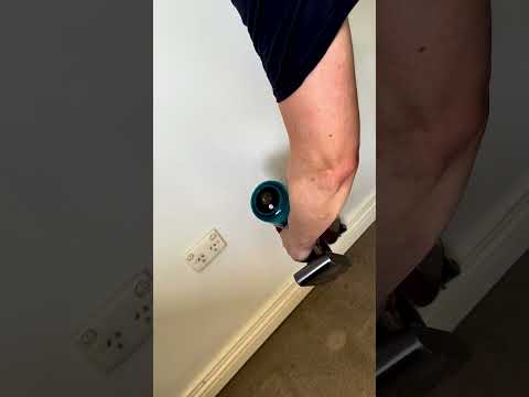 Dyson V15 Detect Complete; built in crevice tool test #dysonv15 #vacuum #hepafilter #health