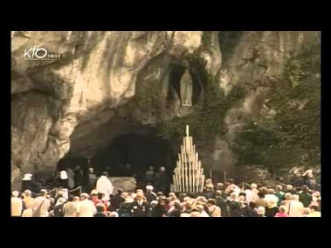 Chapelet à Lourdes